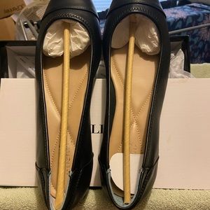Women’s black flats. Never worn new in box. Size 11